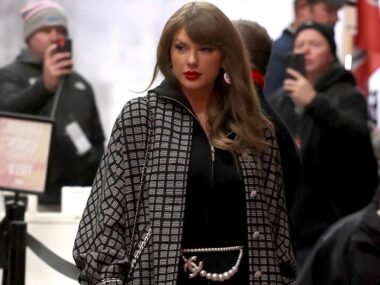 Chiefs owner's daughter shares surreal experience of having Taylor Swift at games