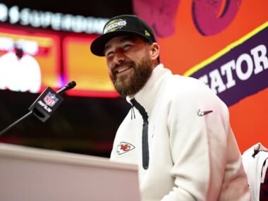 Travis Kelce Receives Special Gift From Hollywood Celebrity Before Super Bowl